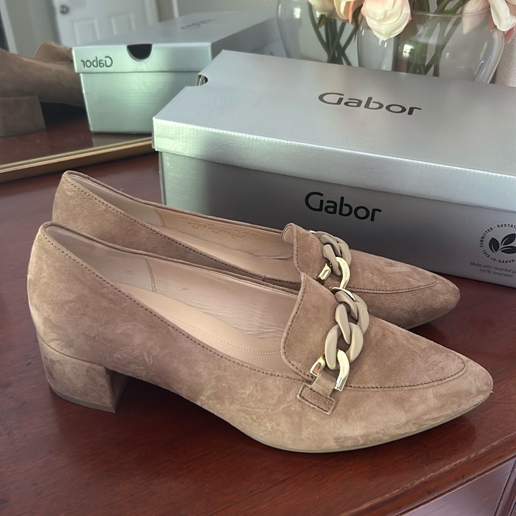 Gabor: Brand New Shoe